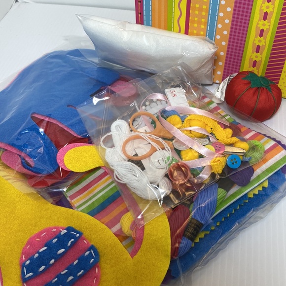 My First Sewing Kit - Picture 4 of 10